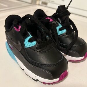 Toddler girls size 5C Nike Air Max